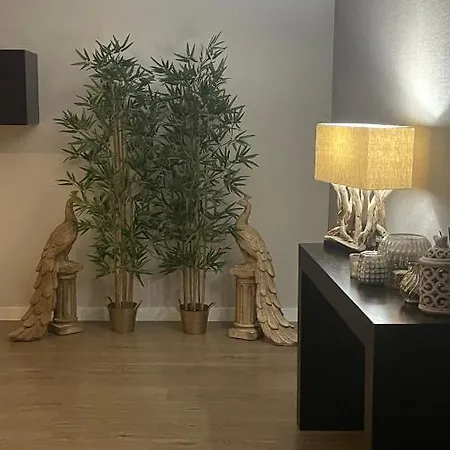 Luxor アパート *